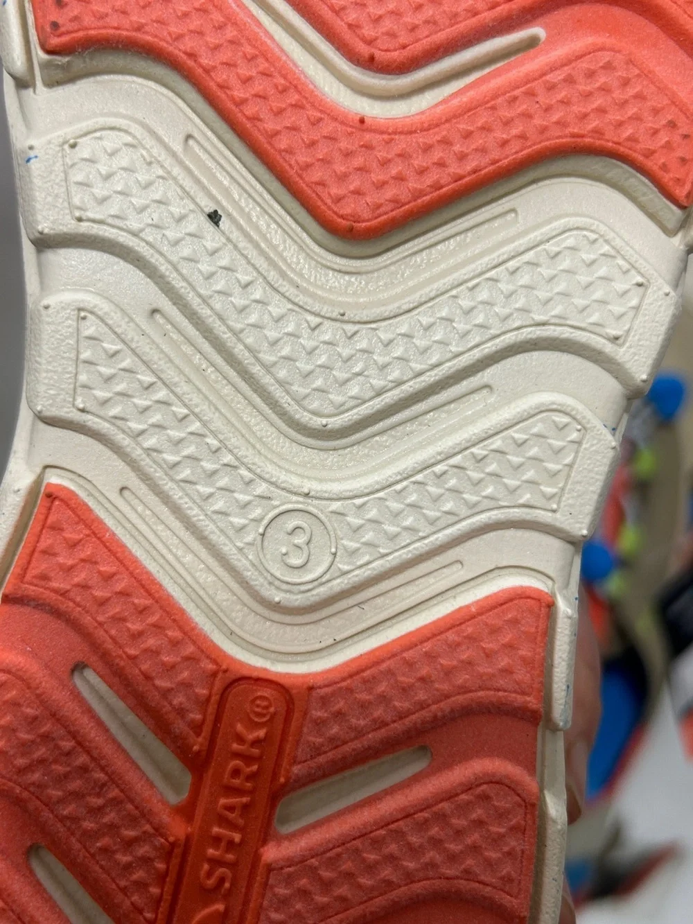 Rugged Shark Kids Size 3 Water Shoes Multicolor Bungee Sneakers NWT Unisex